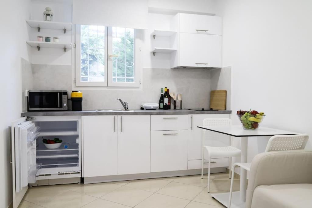 Cozy Apartment Near Airport Koropíon Extérieur photo